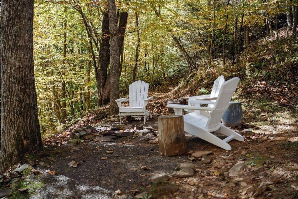 Serene & Cozy - Peaceful View - Fireplace - Creek Villa Fleetwood Exterior photo